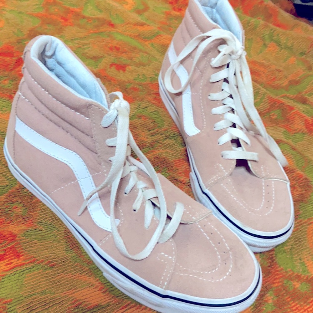 Vans Sk8-Hi - light pink- women’s 7.5
